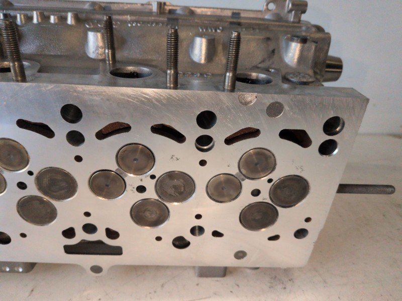 Recambio de culata para volkswagen golf v (1k1)(10.2003) bkd referencia OEM IAM 03G103373A  