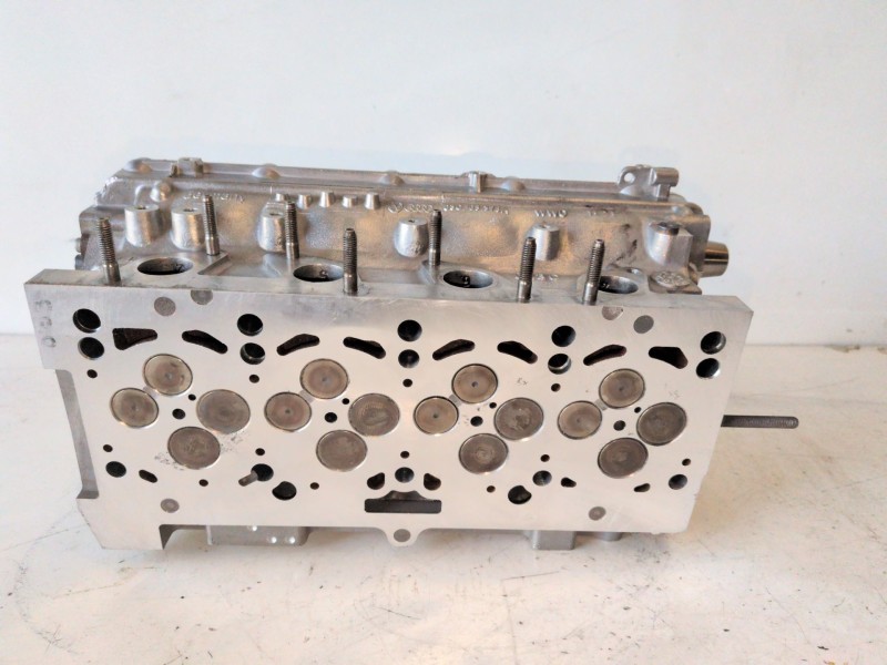 Recambio de culata para volkswagen golf v (1k1)(10.2003) bkd referencia OEM IAM 03G103373A  