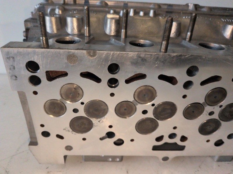 Recambio de culata para volkswagen golf v (1k1)(10.2003) bkd referencia OEM IAM 03G103373A  