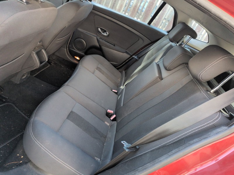 renault megane iii sport tourer del año 2010