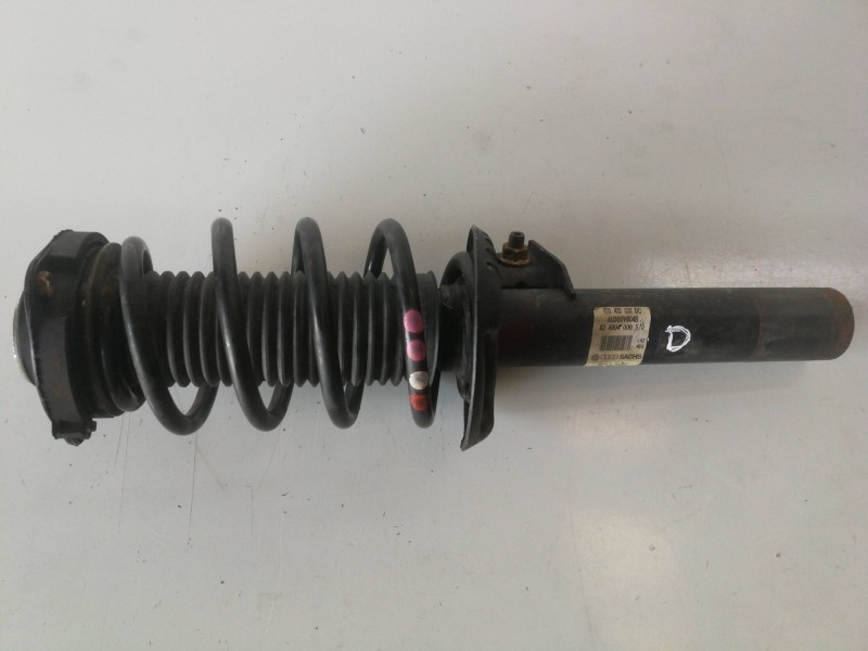 Recambio de amortiguador delantero derecho para audi a3 (8p1) bkd referencia OEM IAM 1T0413031DC/AU350V604B  