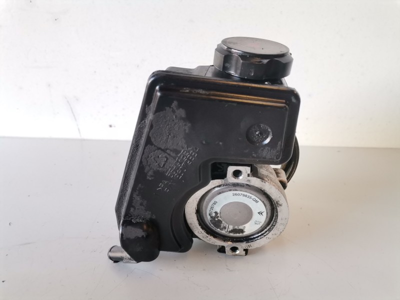 Recambio de bomba direccion para peugeot 206 rhy referencia OEM IAM 26079835QM  