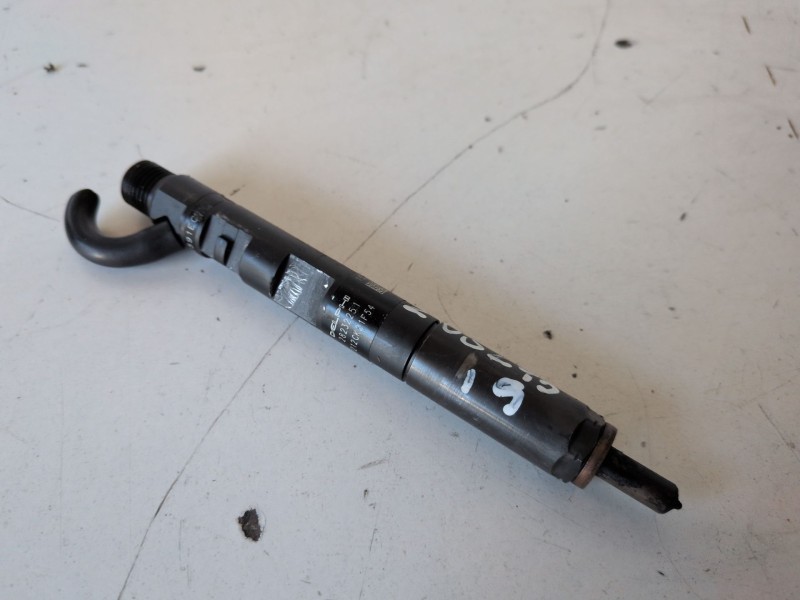 Recambio de inyector para renault kangoo i (f/kc0) k9k716 referencia OEM IAM 28232251  