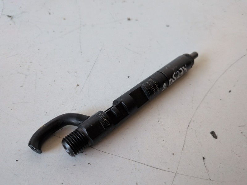 Recambio de inyector para renault kangoo i (f/kc0) k9k716 referencia OEM IAM 28232251  