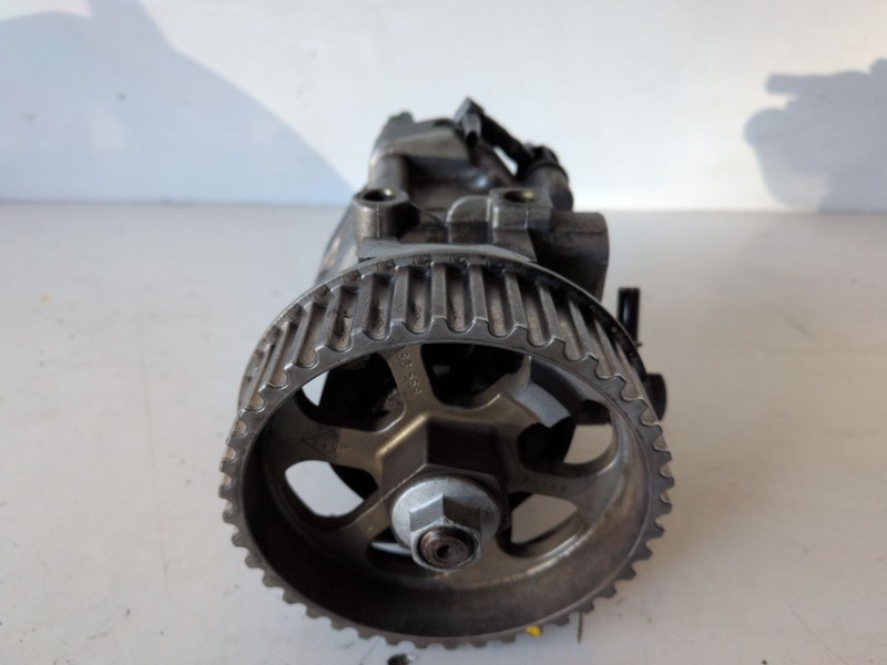 Recambio de bomba inyeccion para renault kangoo i (f/kc0) k9k716 referencia OEM IAM R9042A070A  