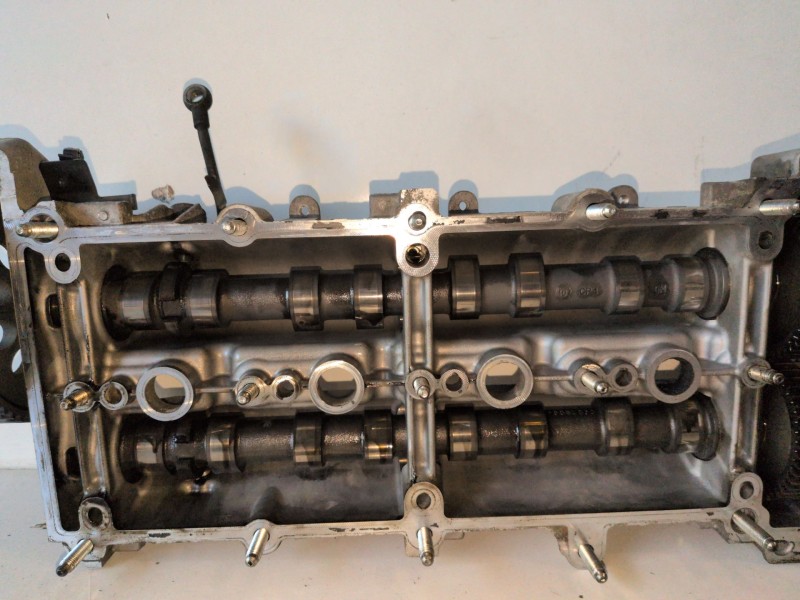 Recambio de culata para opel insignia berlina a20dth referencia OEM IAM 55571949  