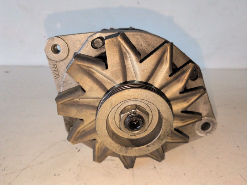 Recambio de alternador para renault clio i fase i / ii (b/c57) e7j710 referencia OEM IAM A14N156  