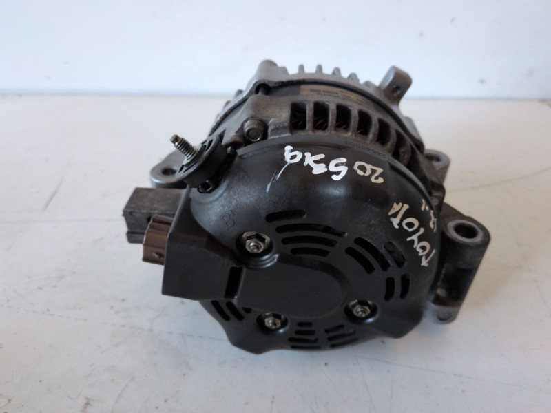 Recambio de alternador para toyota corolla verso (r1) 2adftv referencia OEM IAM 0210806060  