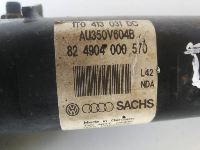 Recambio de amortiguador delantero derecho para audi a3 (8p1) bkd referencia OEM IAM 1T0413031DC/AU350V604B  