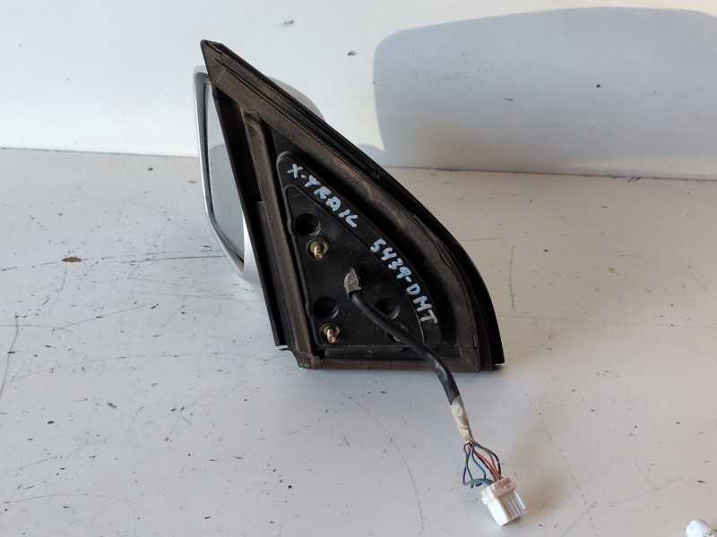 Recambio de retrovisor izquierdo para nissan x-trail (t30) yd22 referencia OEM IAM   