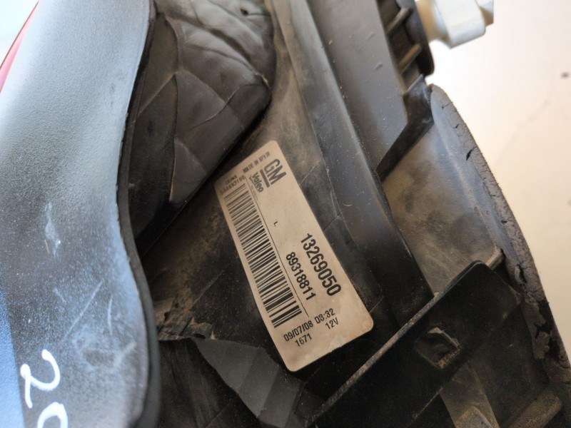 Recambio de piloto trasero izquierdo para opel corsa d z13dth referencia OEM IAM 13269050  