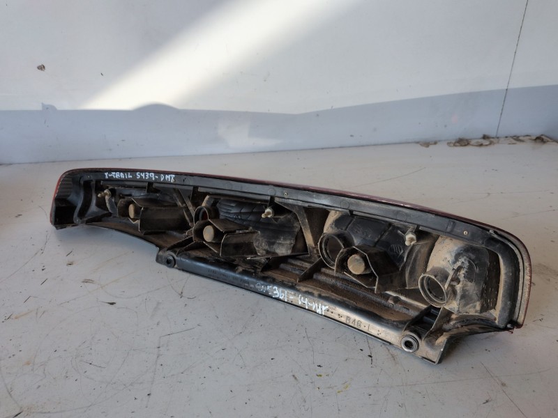 Recambio de piloto trasero izquierdo para nissan x-trail (t30) yd22 referencia OEM IAM   