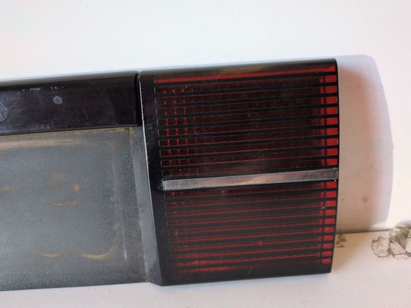 Recambio de piloto trasero central para opel ascona b 20ne referencia OEM IAM 138302  