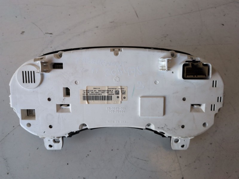 Recambio de cuadro instrumentos para fiat freemont (345) 939b5000 referencia OEM IAM 56046270AJ  