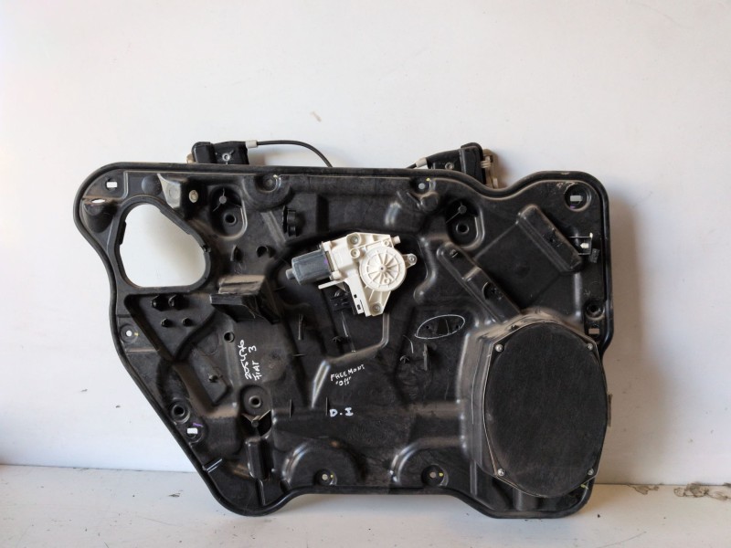 Recambio de elevalunas delantero izquierdo para fiat freemont (345) 939b5000 referencia OEM IAM 962581100  