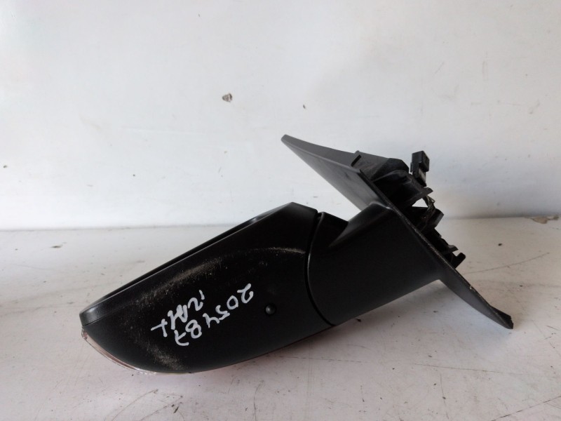 Recambio de retrovisor izquierdo para renault megane iii sport tourer f9q872 referencia OEM IAM   