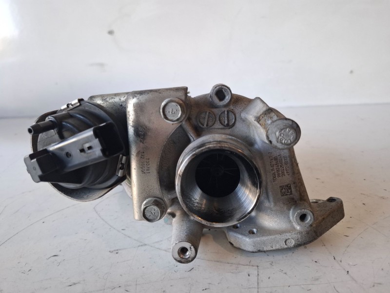 Recambio de turbocompresor para peugeot 208 (p2) yh01 referencia OEM IAM 9813245480  