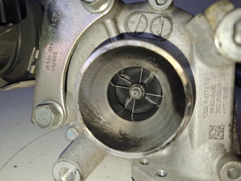Recambio de turbocompresor para peugeot 208 (p2) yh01 referencia OEM IAM 9813245480  