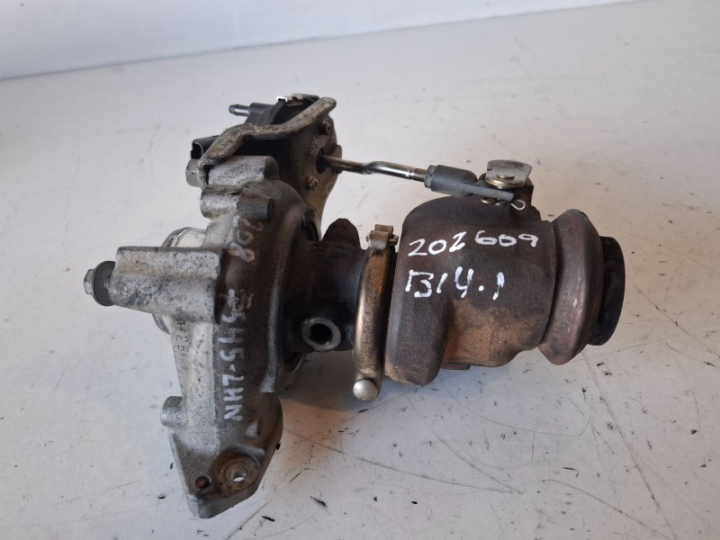 Recambio de turbocompresor para peugeot 208 (p2) yh01 referencia OEM IAM 9813245480  