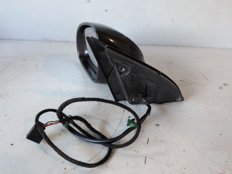 Recambio de retrovisor izquierdo para volkswagen passat variant (3c5) bkp referencia OEM IAM   