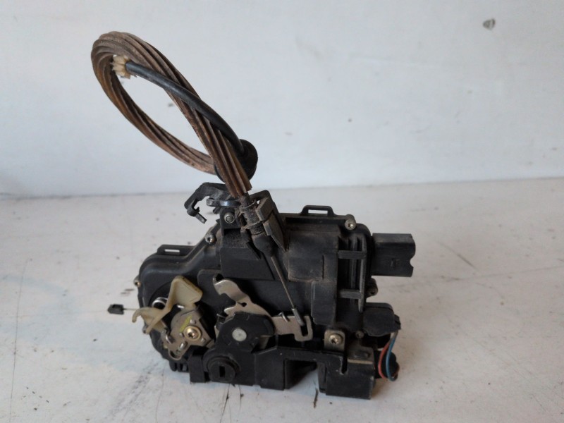 Recambio de cerradura puerta trasera izquierda para seat leon (1m1) ajq referencia OEM IAM   