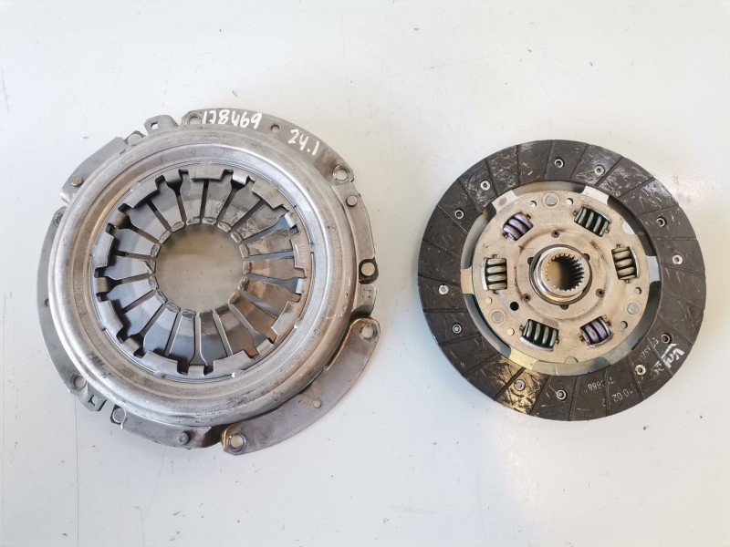 Recambio de kit embrague para nissan serena (c23m) ld23 referencia OEM IAM   
