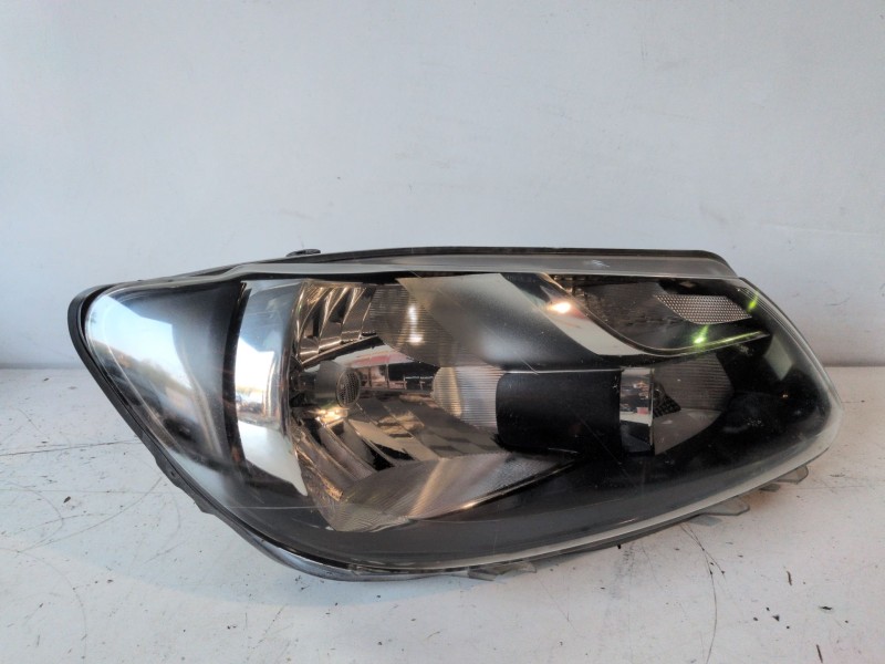Recambio de faro derecho para volkswagen caddy (2c)(08.2010) caye referencia OEM IAM 2K5941006A  
