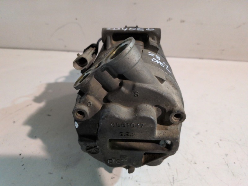 Recambio de compresor aire acondicionado para opel astra h berlina z18xe referencia OEM IAM 13124749  