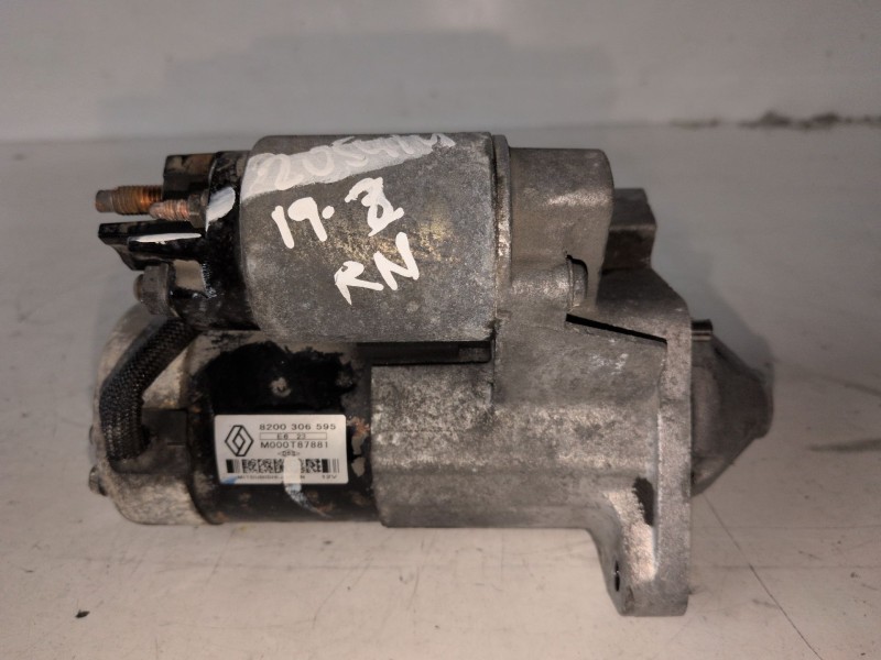 Recambio de motor arranque para renault clio iii k9k768 referencia OEM IAM M000T87881  