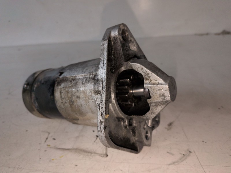 Recambio de motor arranque para renault clio iii k9k768 referencia OEM IAM M000T87881  