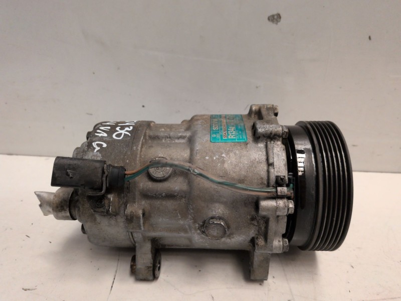 Recambio de compresor aire acondicionado para volkswagen golf iv variant (1j5)(05.1999) ahf referencia OEM IAM 1J0820803F  