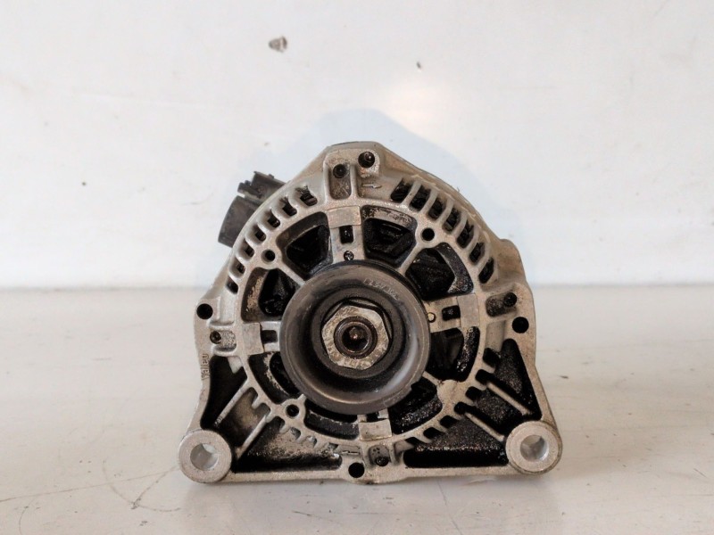 Recambio de alternador para peugeot 206 kfw referencia OEM IAM 9636204480  