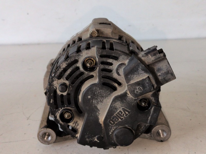 Recambio de alternador para peugeot 206 kfw referencia OEM IAM 9636204480  