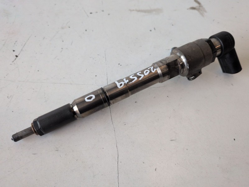 Recambio de inyector para volkswagen caddy (2c)(08.2010) caye referencia OEM IAM 03L130277B  