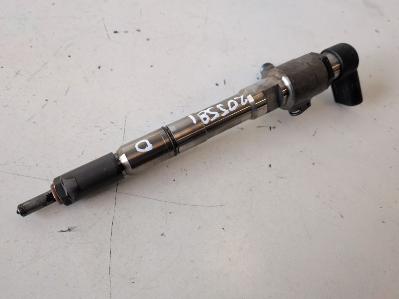 Recambio de inyector para volkswagen caddy (2c)(08.2010) caye referencia OEM IAM 03L130277B  