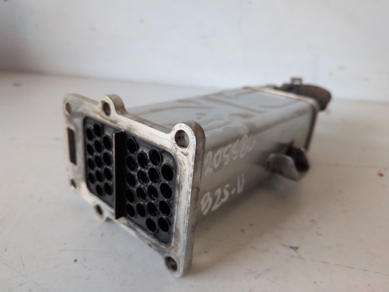 Recambio de enfriador egr para seat leon (1p1) cayc referencia OEM IAM 709720000  