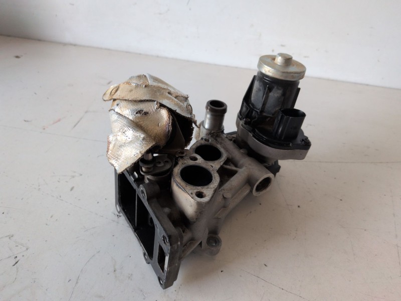 Recambio de valvula egr para seat leon (1p1) cayc referencia OEM IAM   