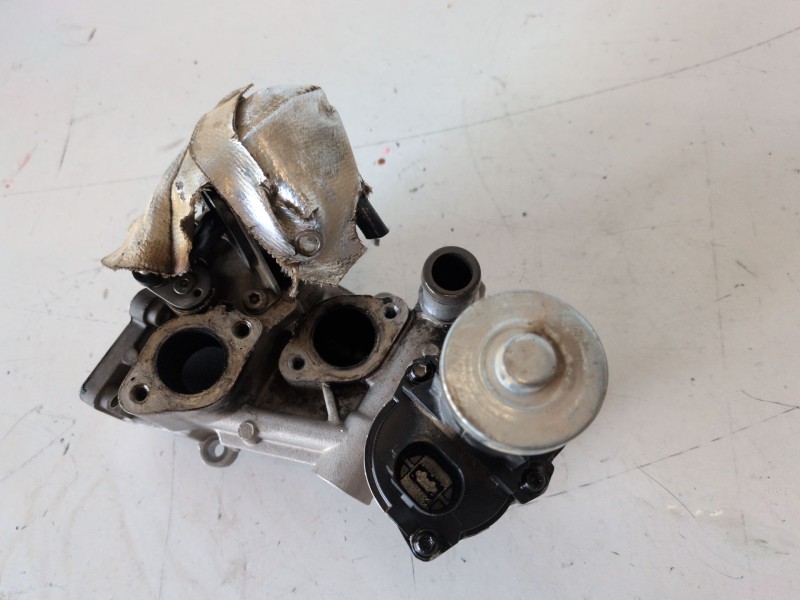 Recambio de valvula egr para seat leon (1p1) cayc referencia OEM IAM   