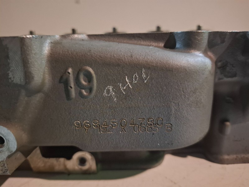 Recambio de culata para citroen berlingo 9h02 referencia OEM IAM 9684504780  