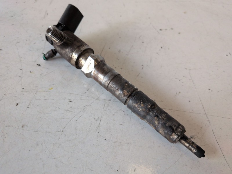 Recambio de inyector para ford transit/tourneo custom combi (ttf) ymf6 referencia OEM IAM GK2Q9K546AC  