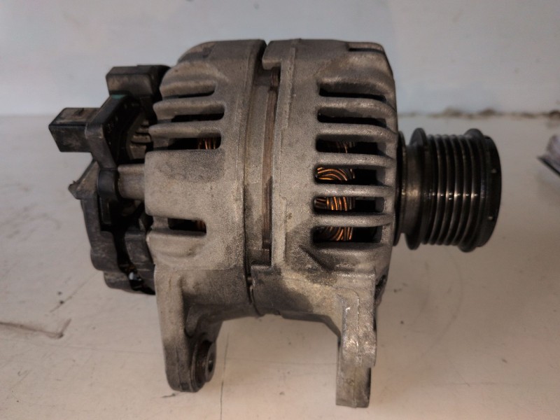 Recambio de alternador para volkswagen golf iv variant (1j5)(05.1999) ahf referencia OEM IAM 045903023  