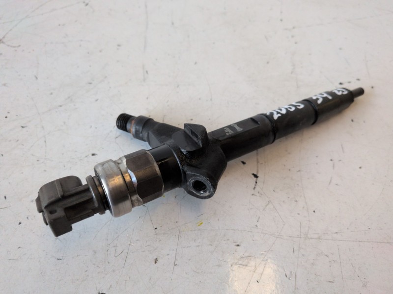 Recambio de inyector para nissan primera berlina (p12) yd22 referencia OEM IAM AW420  