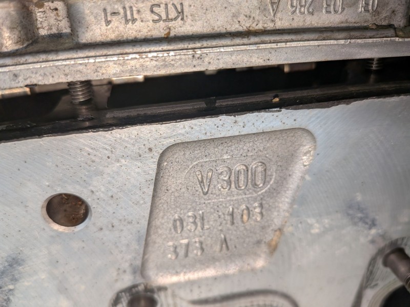 Recambio de culata para seat leon (1p1) cayc referencia OEM IAM 03L103373A  