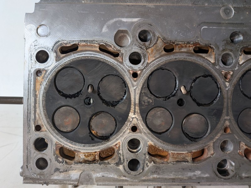 Recambio de culata para seat leon (1p1) cayc referencia OEM IAM 03L103373A  