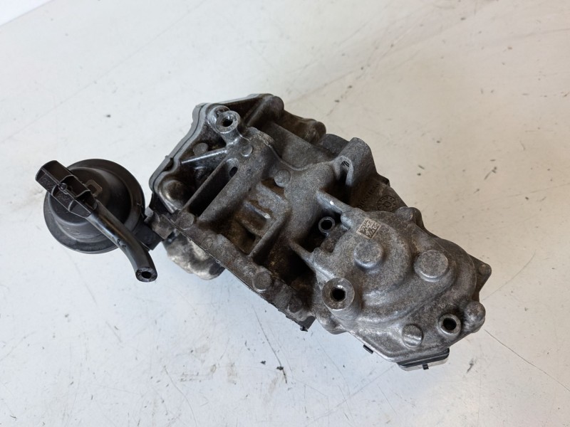 Recambio de valvula egr para ford transit/tourneo custom combi (ttf) ymf6 referencia OEM IAM 525828100  