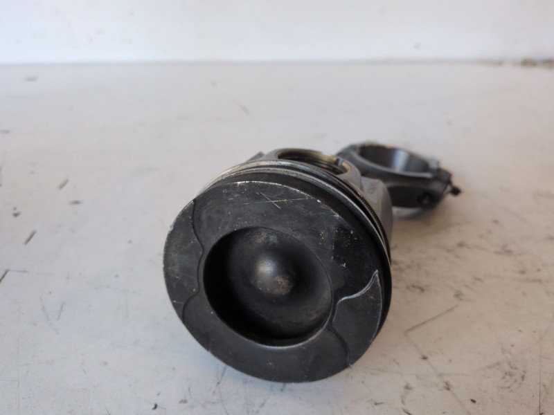 Recambio de piston para ford transit/tourneo custom combi (ttf) ymf6 referencia OEM IAM   