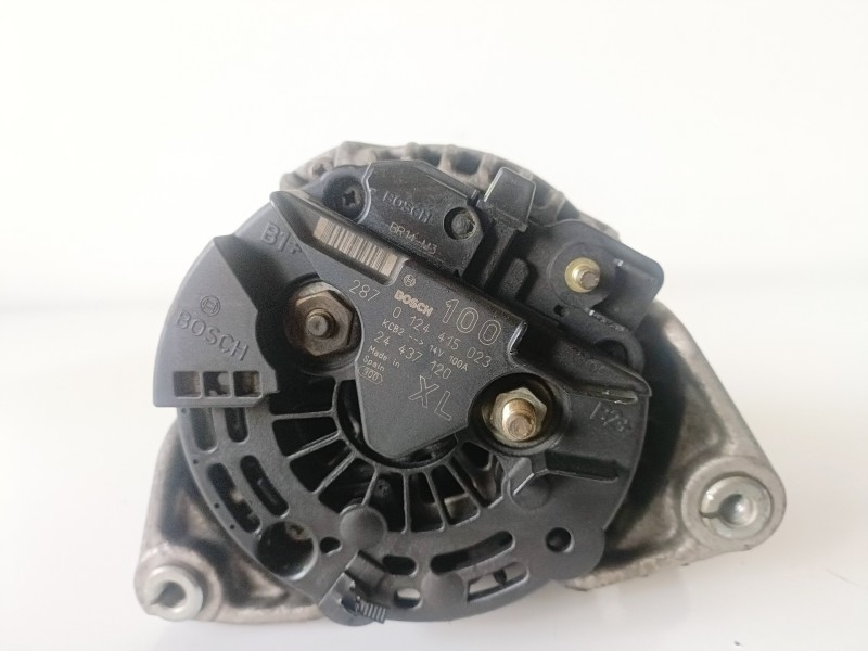 Recambio de alternador para opel corsa c z10xe referencia OEM IAM 0124415023  
