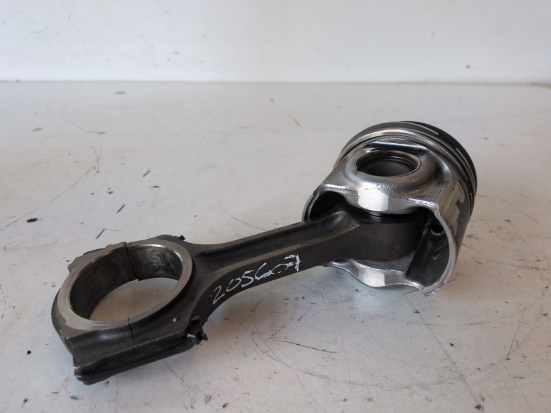 Recambio de piston para ford transit/tourneo custom combi (ttf) ymf6 referencia OEM IAM   