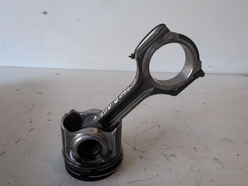 Recambio de piston para ford transit/tourneo custom combi (ttf) ymf6 referencia OEM IAM   