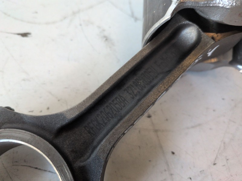 Recambio de piston para ford transit/tourneo custom combi (ttf) ymf6 referencia OEM IAM   